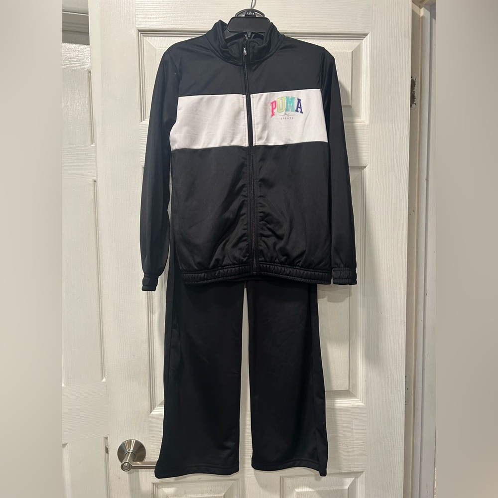 PUMA Black and White Athletic Set